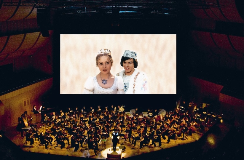 Drei Haselnüsse für Aschenbrödel – Der Filmklassiker mit großem Liveorchester